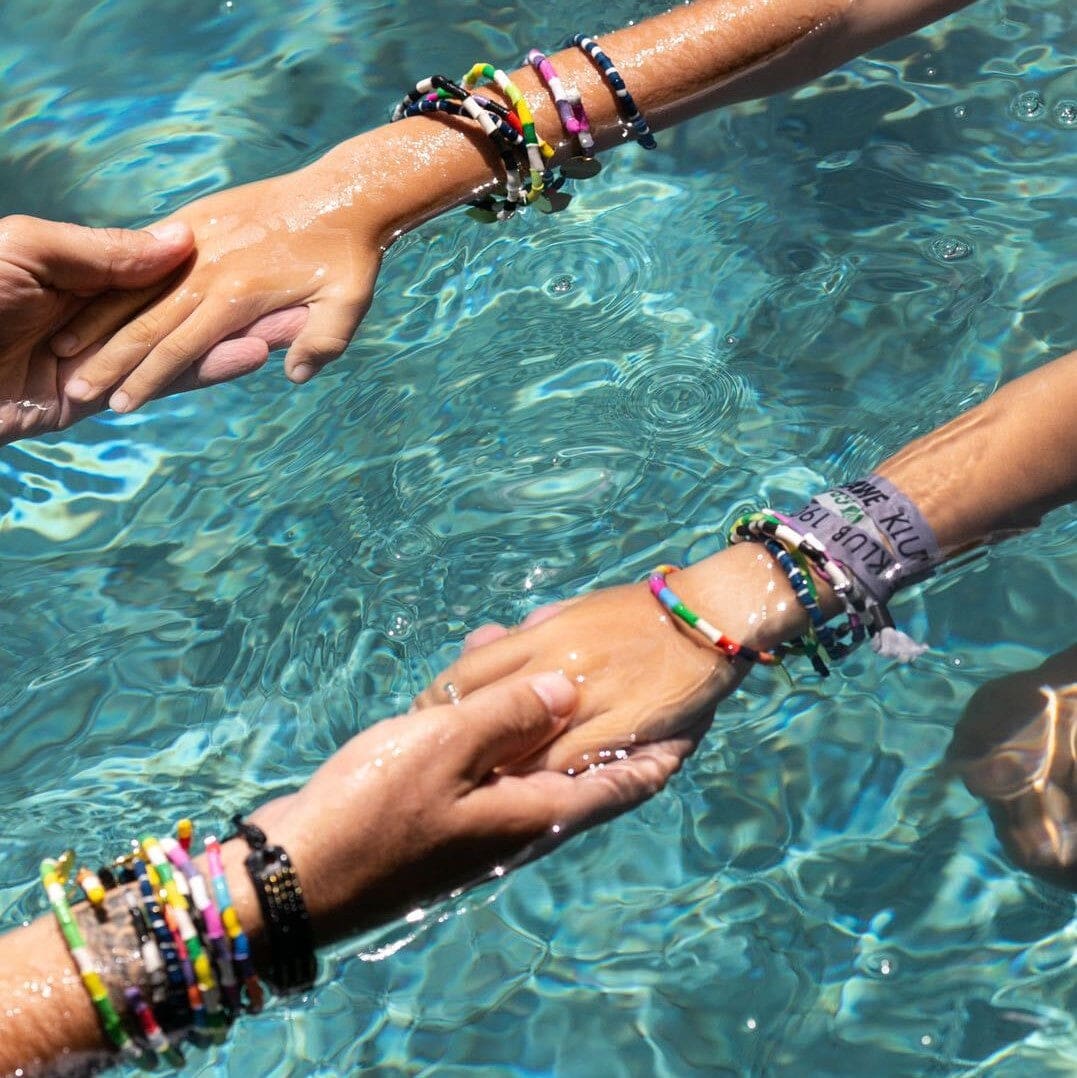 Flip Flop Bracelet - Blue Dolphin - Love Is Project